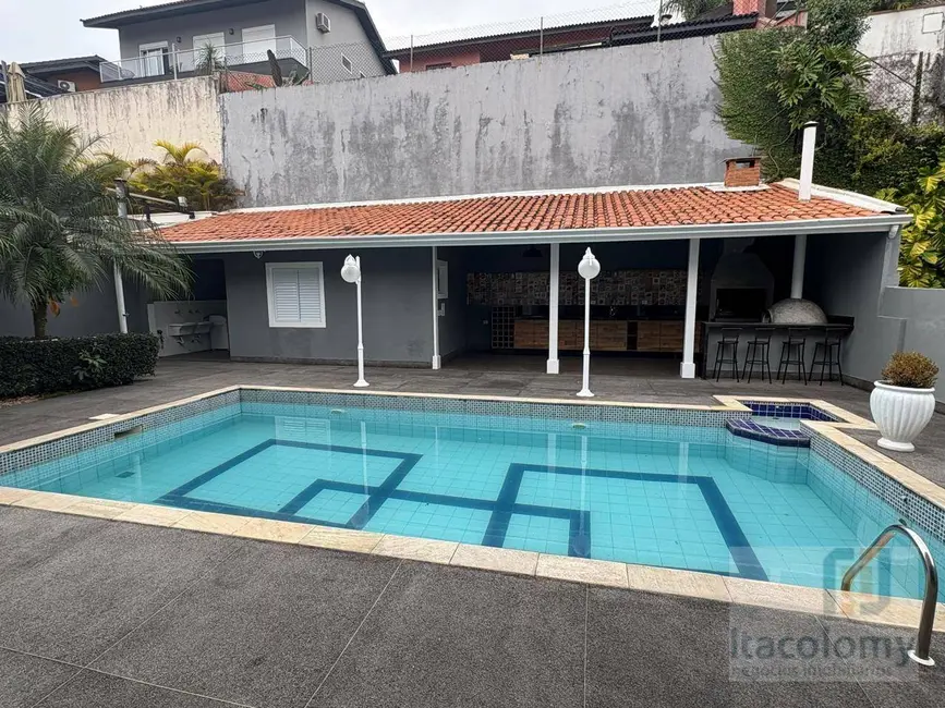 Casa de Condomínio com 4 quartos à venda e para alugar, 450m2 em Santana De Parnaiba - SP - imagem 6 Foto 6 de Casa de Condomínio com 4 quartos à venda e para alugar, 450m2 em Santana De Parnaiba - SP