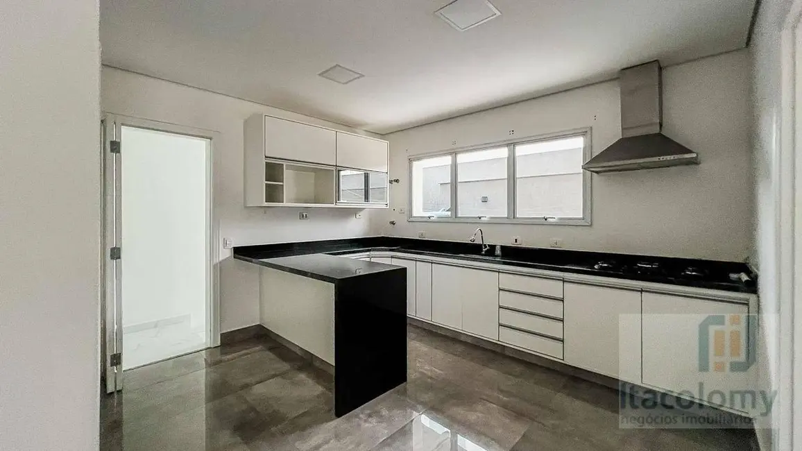 Foto 9 de Casa de Condomínio com 4 quartos para alugar, 500m2 em Alphaville Residencial Plus, Barueri - SP