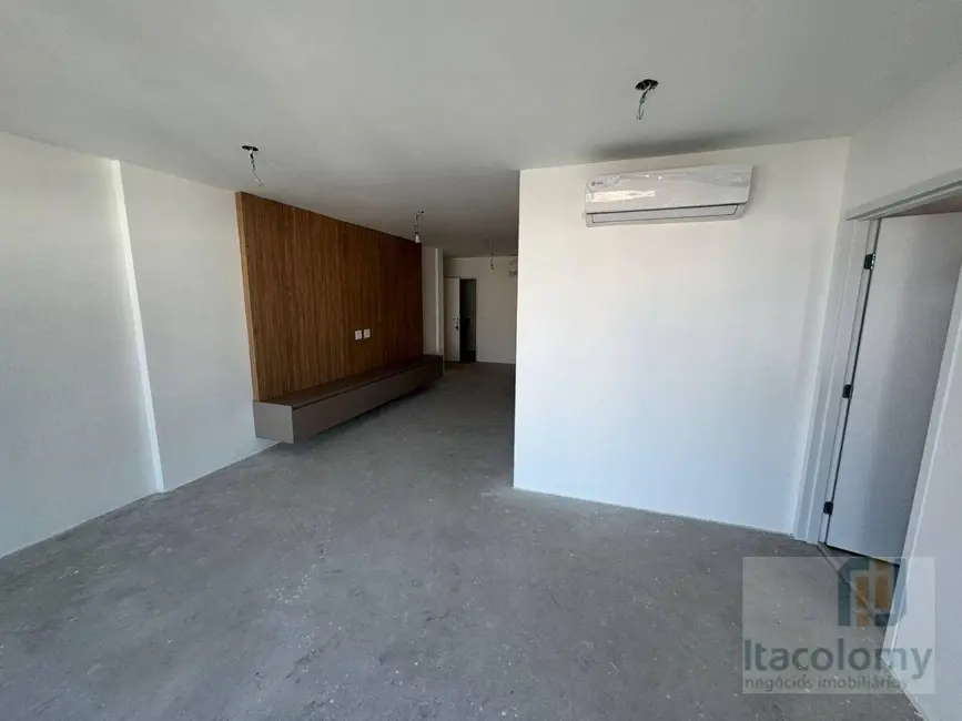 Foto 1 de Apartamento com 2 quartos à venda, 113m2 em Alphaville Industrial, Barueri - SP