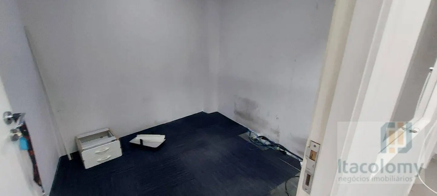 Foto 7 de Sala Comercial para alugar, 720m2 em Empresarial 18 do Forte, Barueri - SP