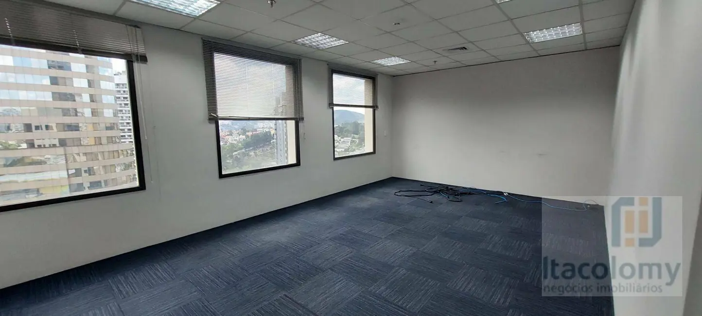 Foto 1 de Sala Comercial para alugar, 720m2 em Empresarial 18 do Forte, Barueri - SP
