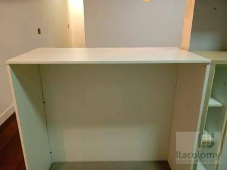 Apartamento com 2 quartos à venda e para alugar, 58m2 em Jardim Tupanci, Barueri - SP - imagem 3 Foto 3 de Apartamento com 2 quartos à venda e para alugar, 58m2 em Jardim Tupanci, Barueri - SP