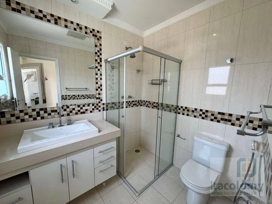 Foto 2 de Casa de Condomínio com 4 quartos para alugar, 560m2 em Barueri - SP