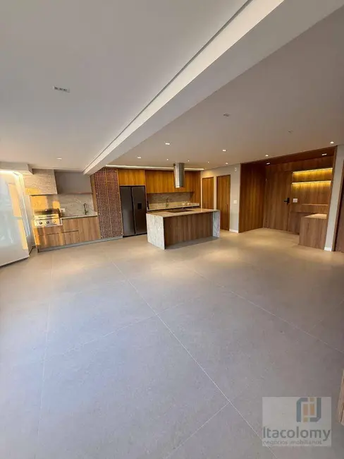 Foto 1 de Apartamento com 2 quartos para alugar, 124m2 em Alphaville Industrial, Barueri - SP