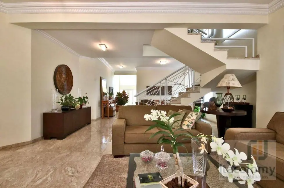 Foto 3 de Casa de Condomínio com 4 quartos à venda, 538m2 em Santana De Parnaiba - SP