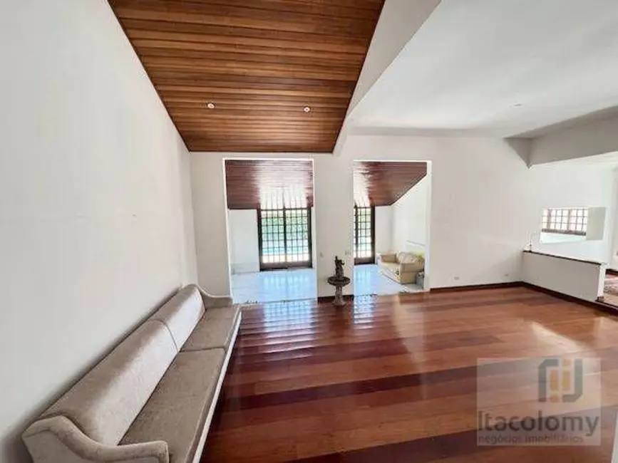 Casa de Condomínio com 4 quartos à venda, 560m2 em Barueri - SP - imagem 4 Foto 4 de Casa de Condomínio com 4 quartos à venda, 560m2 em Barueri - SP