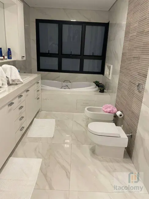 Casa de Condomínio com 4 quartos para alugar, 450m2 em Colinas da Anhangüera, Santana De Parnaiba - SP - imagem 9 Foto 9 de Casa de Condomínio com 4 quartos para alugar, 450m2 em Colinas da Anhangüera, Santana De Parnaiba - SP