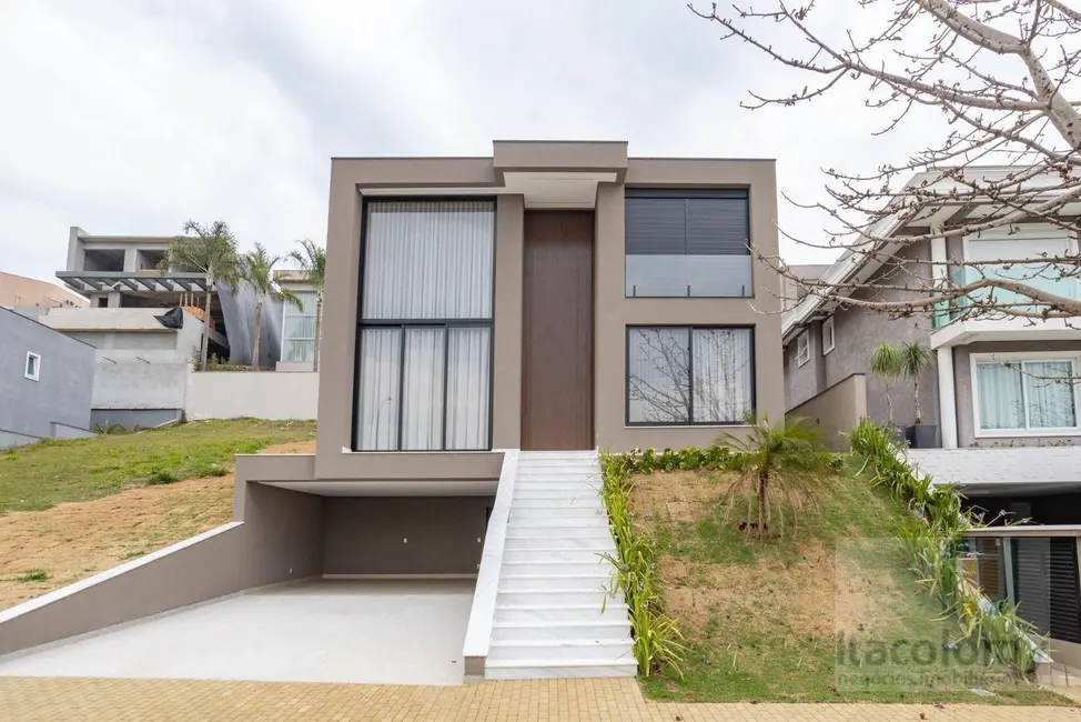 Foto 1 de Casa de Condomínio com 4 quartos à venda, 441m2 em Santana De Parnaiba - SP