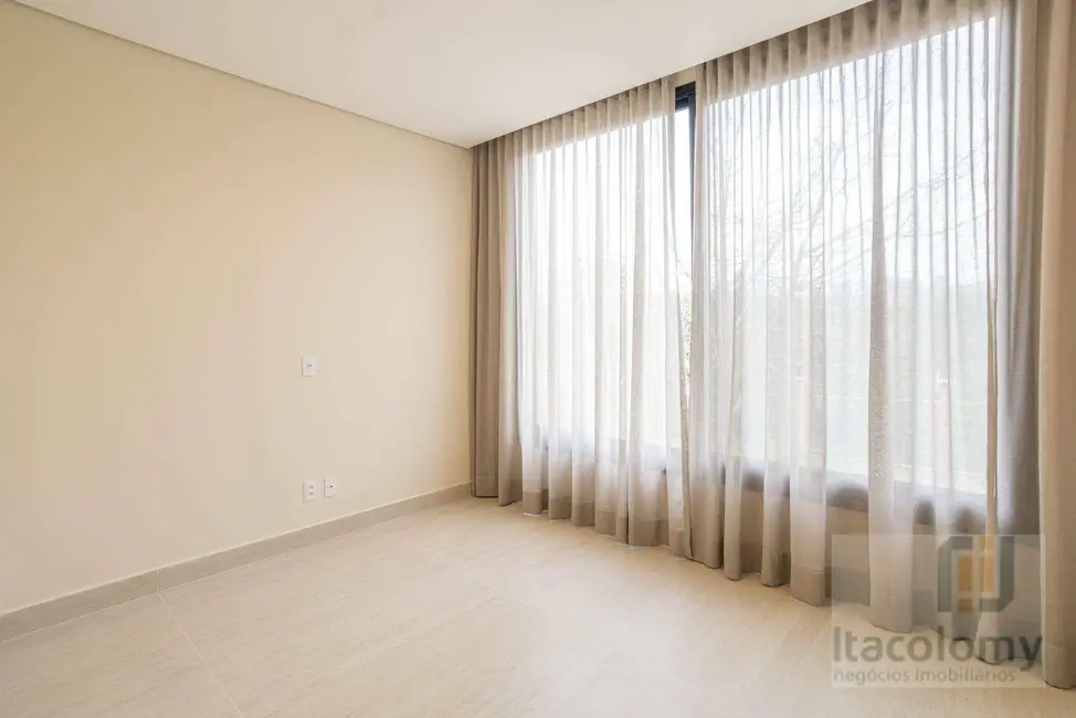 Foto 4 de Casa de Condomínio com 4 quartos à venda, 441m2 em Santana De Parnaiba - SP