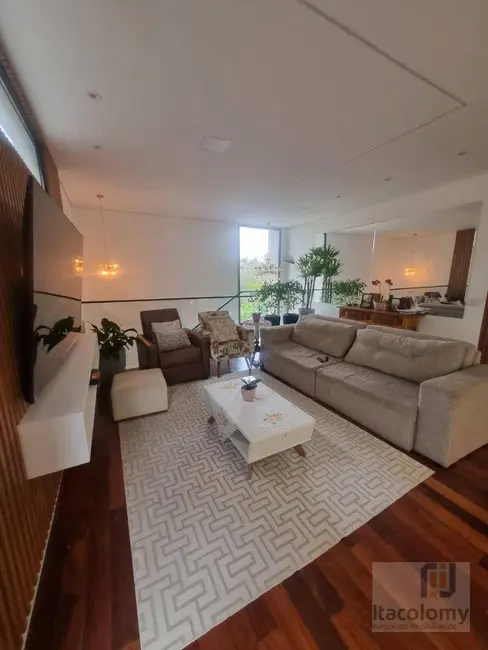 Foto 4 de Casa de Condomínio com 3 quartos à venda, 348m2 em Suru, Santana De Parnaiba - SP