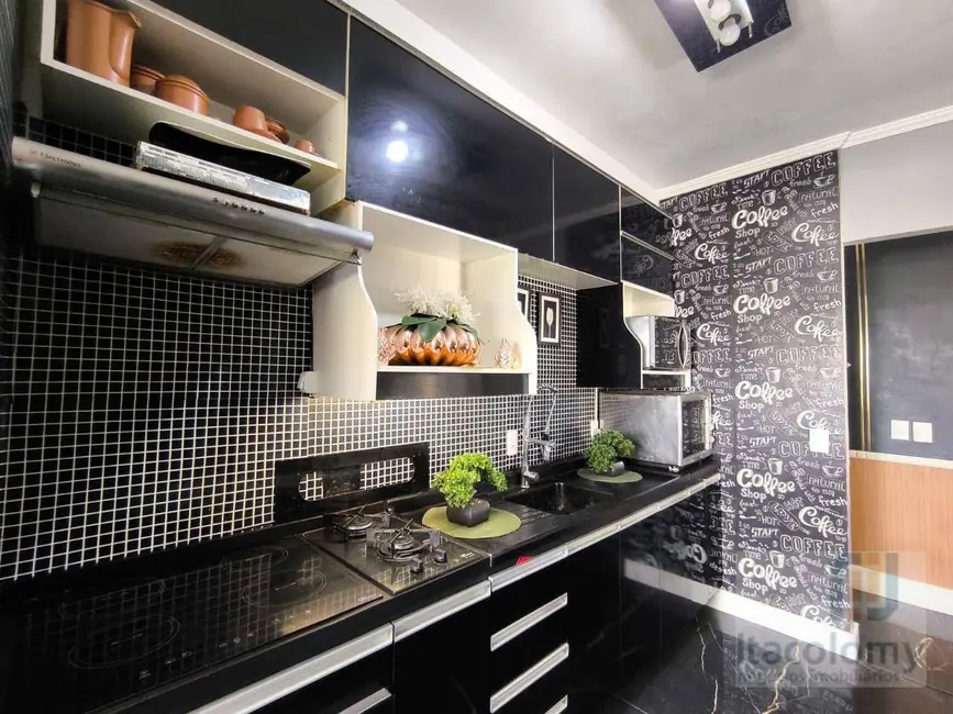 Apartamento com 3 quartos à venda, 68m2 em Jardim Tupanci, Barueri - SP - imagem 4 Foto 4 de Apartamento com 3 quartos à venda, 68m2 em Jardim Tupanci, Barueri - SP