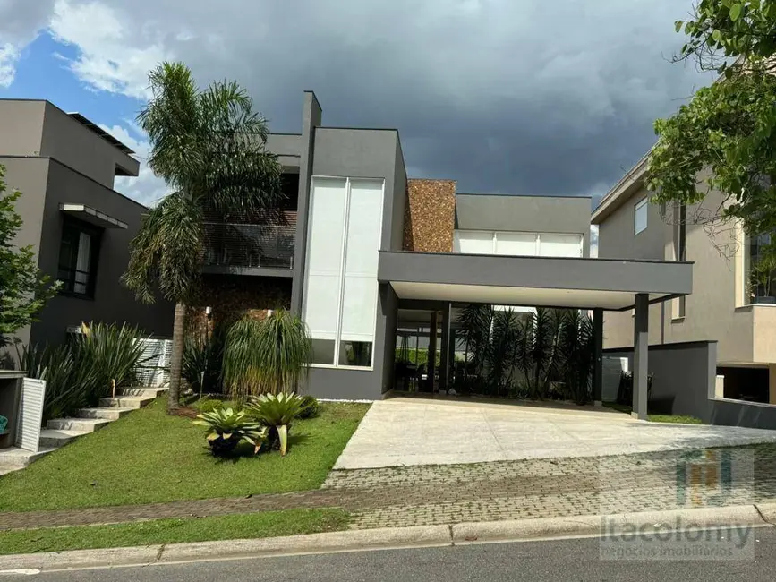 Foto 1 de Casa de Condomínio com 4 quartos à venda e para alugar, 525m2 em Santana De Parnaiba - SP