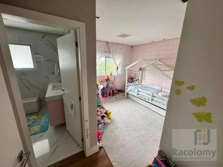 Casa de Condomínio com 4 quartos à venda, 706m2 em Barueri - SP - imagem 9 Foto 9 de Casa de Condomínio com 4 quartos à venda, 706m2 em Barueri - SP