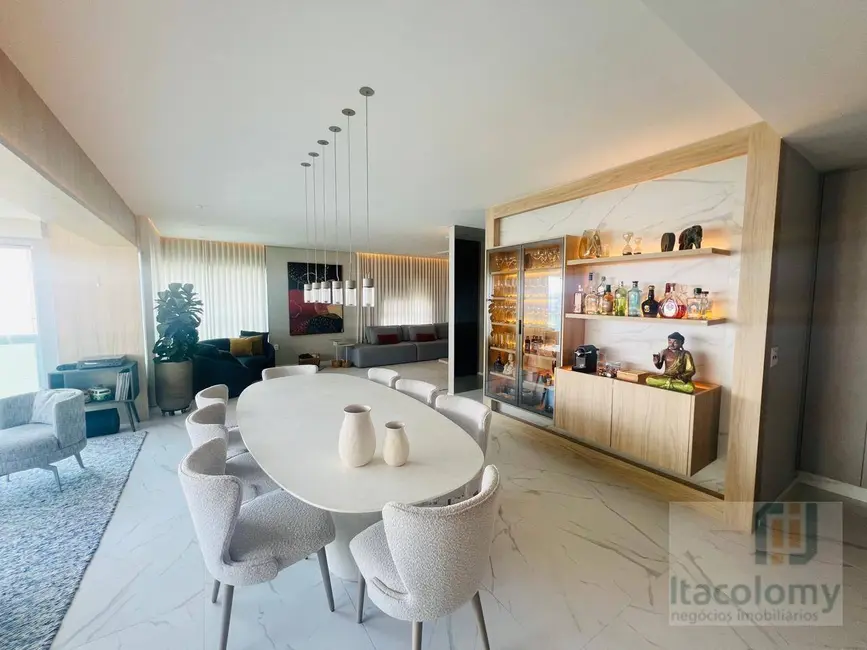 Foto 1 de Apartamento com 3 quartos à venda, 200m2 em Barueri - SP