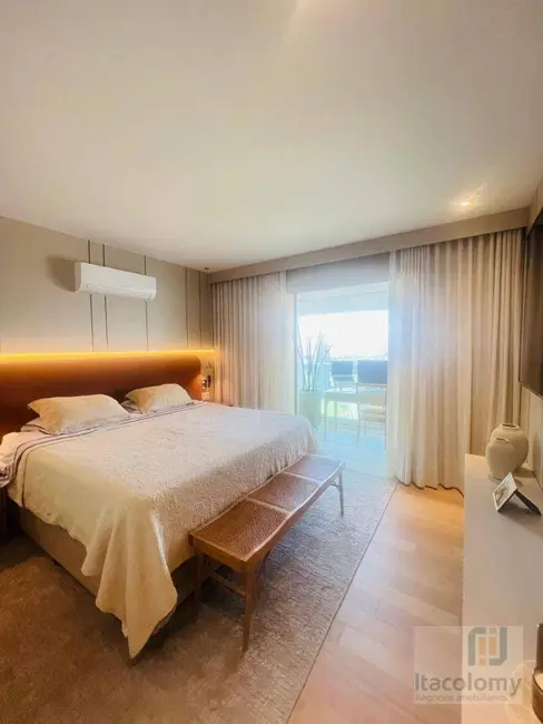 Foto 9 de Apartamento com 3 quartos à venda, 200m2 em Barueri - SP