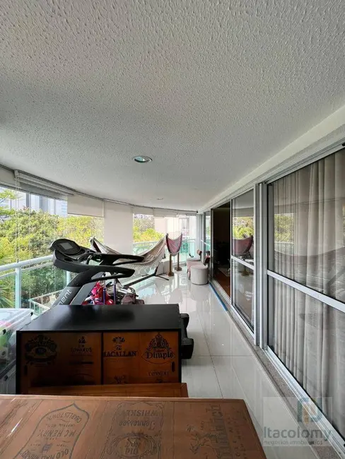 Foto 5 de Apartamento com 4 quartos à venda, 258m2 em Barueri - SP