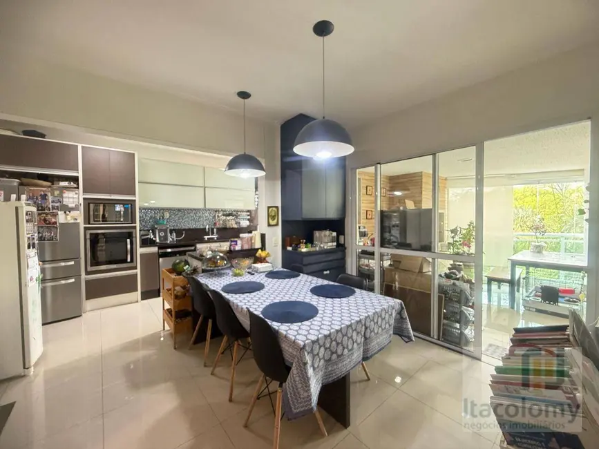 Foto 8 de Apartamento com 4 quartos à venda, 258m2 em Barueri - SP