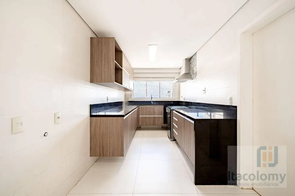 Foto 9 de Apartamento com 3 quartos para alugar, 207m2 em Alphaville Industrial, Barueri - SP