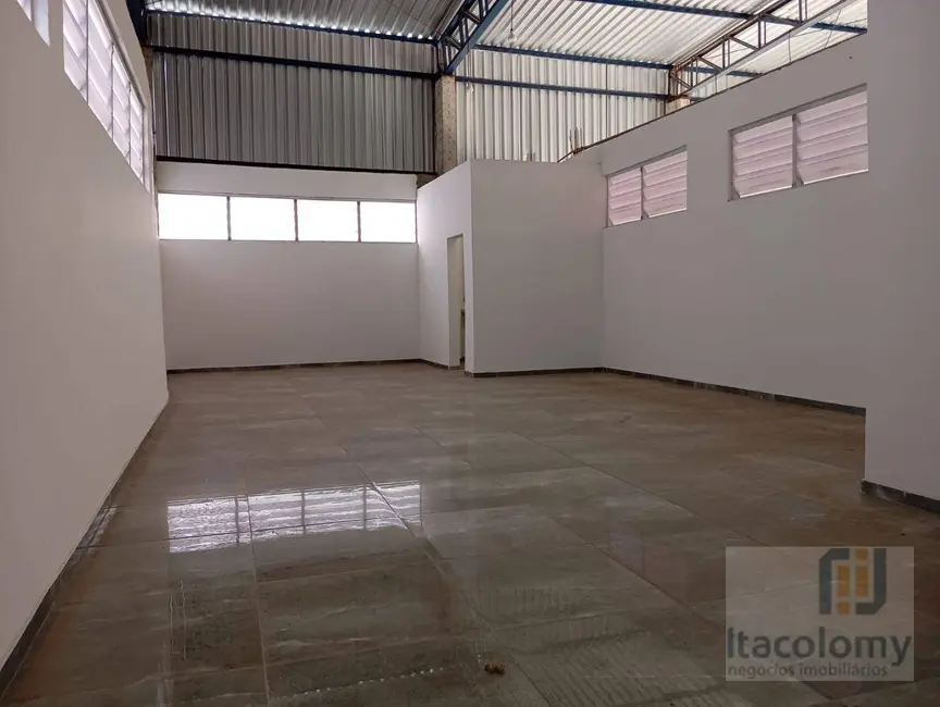 Armazém / Galpão à venda e para alugar, 3550m2 em Tamboré, Barueri - SP - imagem 3 Foto 3 de Armazém / Galpão à venda e para alugar, 3550m2 em Tamboré, Barueri - SP