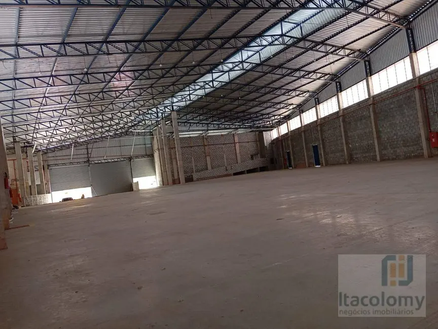 Armazém / Galpão à venda e para alugar, 3550m2 em Tamboré, Barueri - SP - imagem 2 Foto 2 de Armazém / Galpão à venda e para alugar, 3550m2 em Tamboré, Barueri - SP