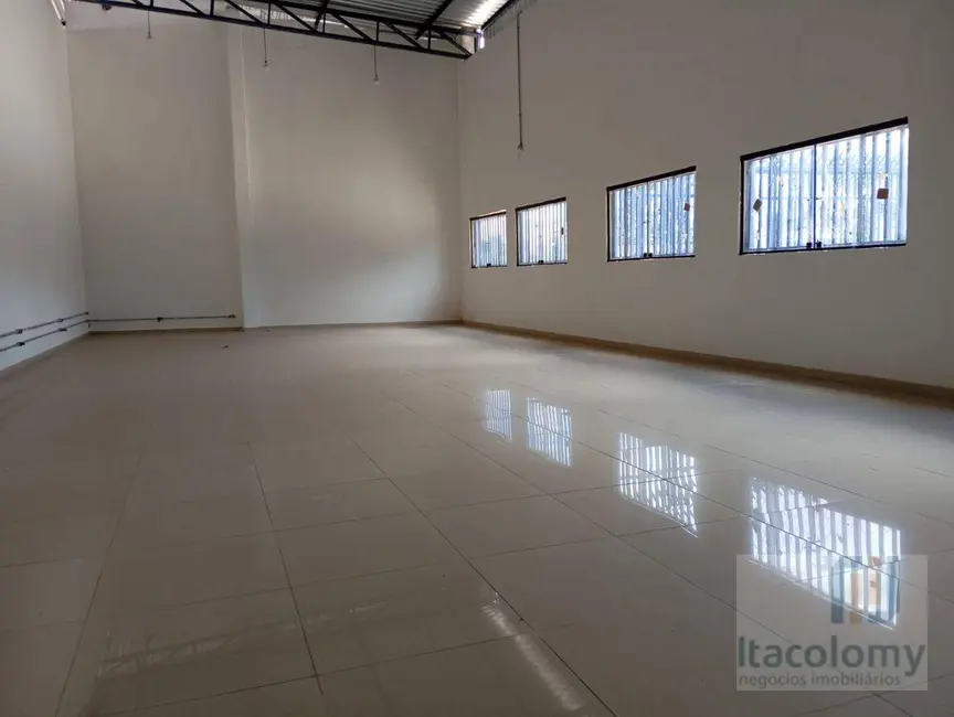 Armazém / Galpão à venda e para alugar, 3550m2 em Tamboré, Barueri - SP - imagem 1 Foto 1 de Armazém / Galpão à venda e para alugar, 3550m2 em Tamboré, Barueri - SP