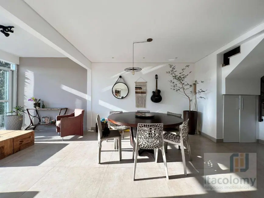 Foto 3 de Casa de Condomínio com 2 quartos à venda, 170m2 em Tamboré, Santana De Parnaiba - SP