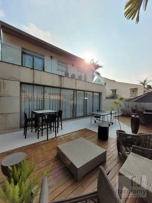 Casa de Condomínio com 4 quartos à venda, 380m2 em Santana De Parnaiba - SP - imagem 1 Foto 1 de Casa de Condomínio com 4 quartos à venda, 380m2 em Santana De Parnaiba - SP