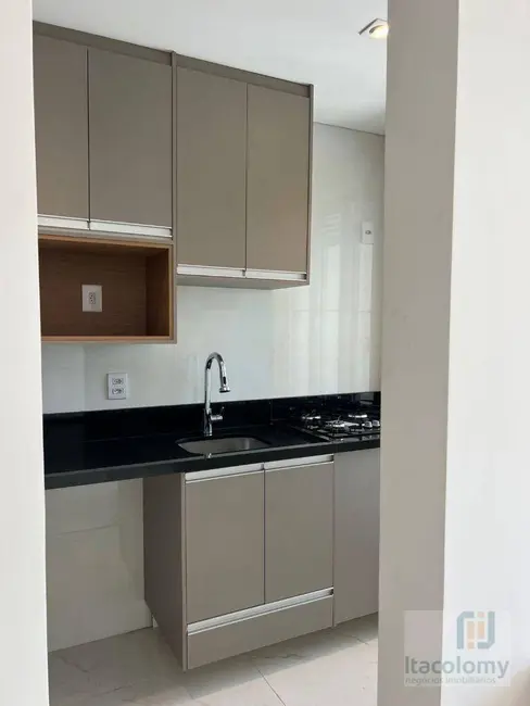 Apartamento com 2 quartos à venda, 69m2 em Empresarial 18 do Forte, Barueri - SP - imagem 3 Foto 3 de Apartamento com 2 quartos à venda, 69m2 em Empresarial 18 do Forte, Barueri - SP