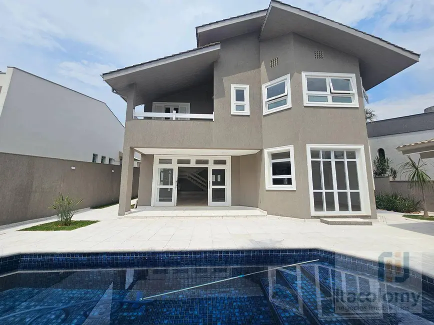 Casa de Condomínio com 4 quartos à venda e para alugar, 560m2 em Barueri - SP - imagem 4 Foto 4 de Casa de Condomínio com 4 quartos à venda e para alugar, 560m2 em Barueri - SP