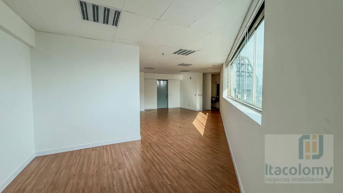 Foto 5 de Sala Comercial para alugar, 59m2 em Empresarial 18 do Forte, Barueri - SP
