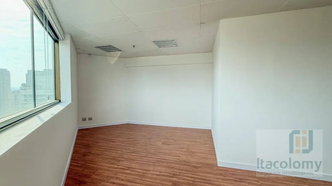 Foto 4 de Sala Comercial para alugar, 59m2 em Empresarial 18 do Forte, Barueri - SP