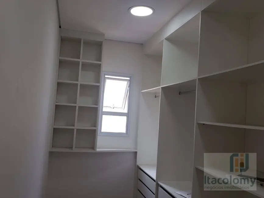 Foto 9 de Casa de Condomínio com 6 quartos à venda e para alugar, 453m2 em Santana De Parnaiba - SP