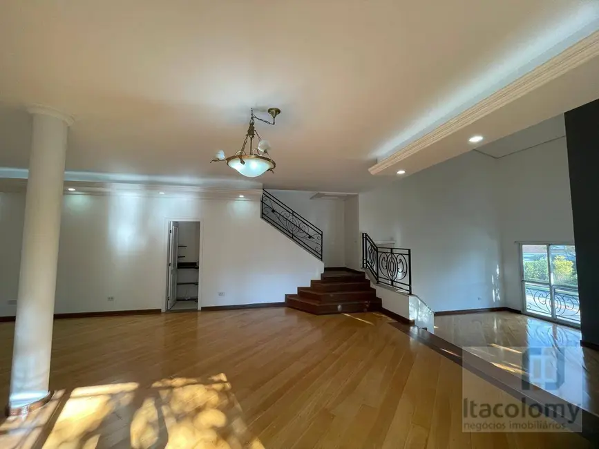 Foto 3 de Casa de Condomínio com 5 quartos para alugar, 560m2 em Barueri - SP