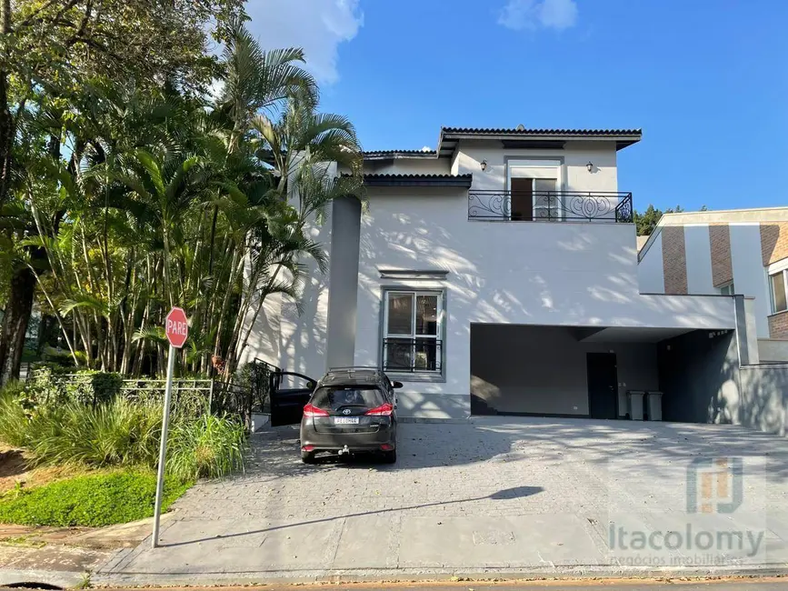 Foto 1 de Casa de Condomínio com 5 quartos para alugar, 560m2 em Barueri - SP