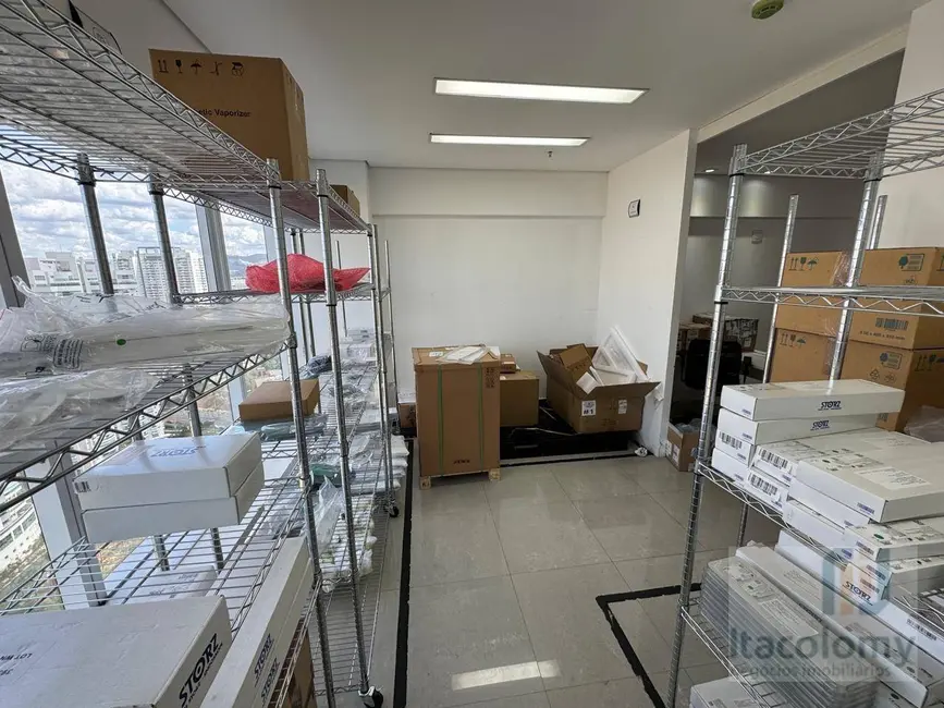 Foto 2 de Sala Comercial à venda, 40m2 em Alphaville Empresarial, Barueri - SP