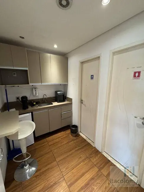 Sala Comercial à venda, 80m2 em Alphaville Empresarial, Barueri - SP - imagem 3 Foto 3 de Sala Comercial à venda, 80m2 em Alphaville Empresarial, Barueri - SP