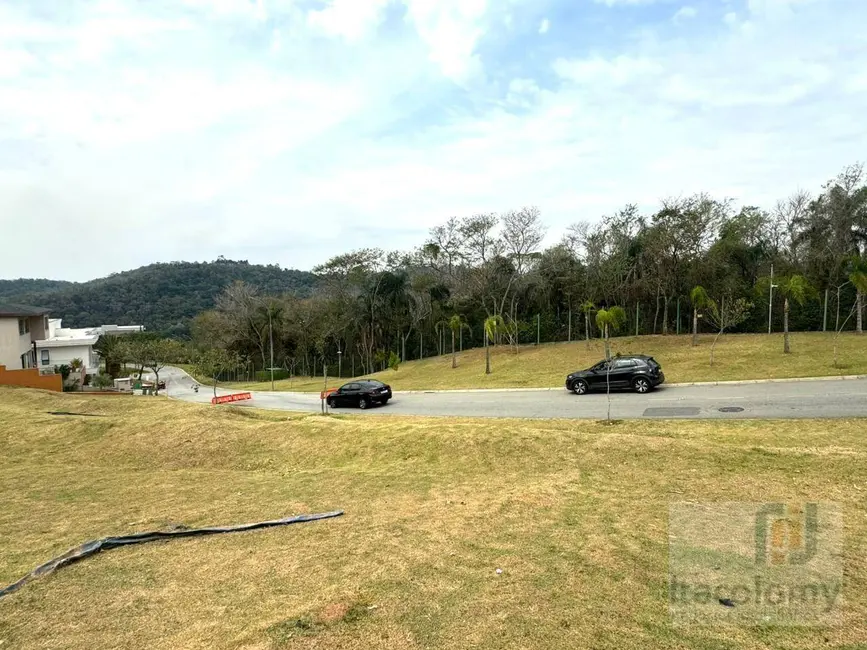 Foto 1 de Terreno / Lote à venda, 1093m2 em Santana De Parnaiba - SP