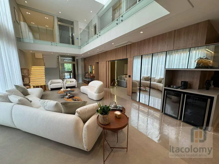 Foto 4 de Casa de Condomínio com 5 quartos à venda, 560m2 em Santana De Parnaiba - SP