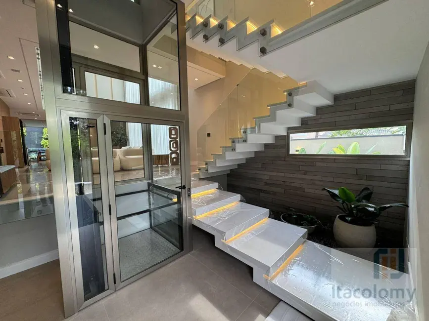 Foto 8 de Casa de Condomínio com 5 quartos à venda, 560m2 em Santana De Parnaiba - SP