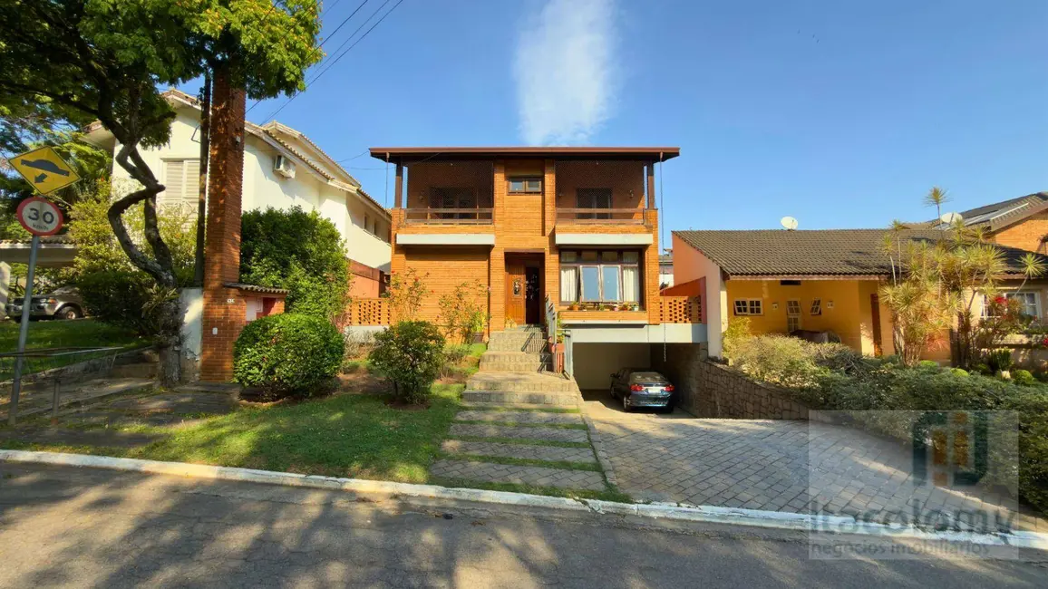Foto 2 de Casa de Condomínio com 4 quartos à venda, 360m2 em Santana De Parnaiba - SP