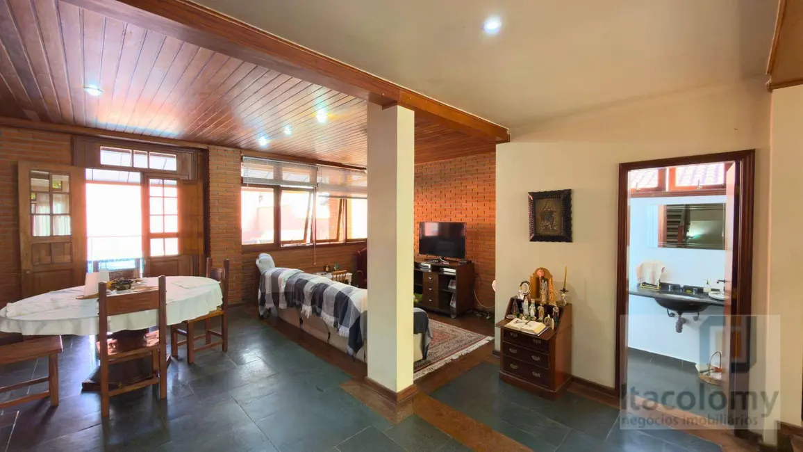 Foto 8 de Casa de Condomínio com 4 quartos à venda, 360m2 em Santana De Parnaiba - SP