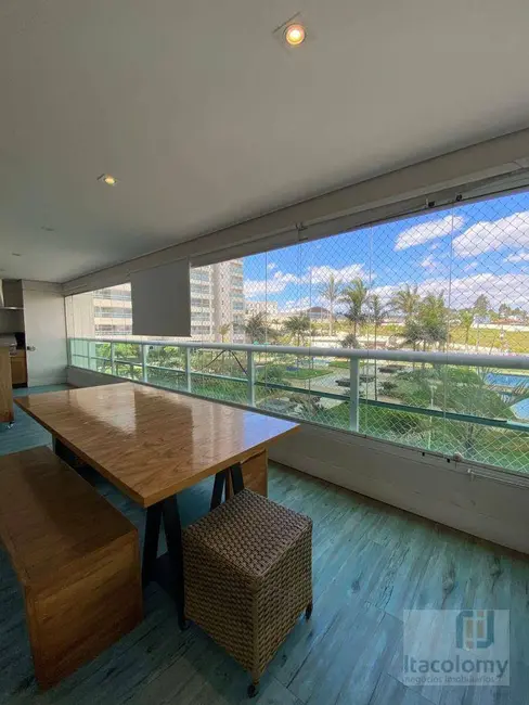 Foto 9 de Apartamento com 3 quartos para alugar, 200m2 em Santana De Parnaiba - SP