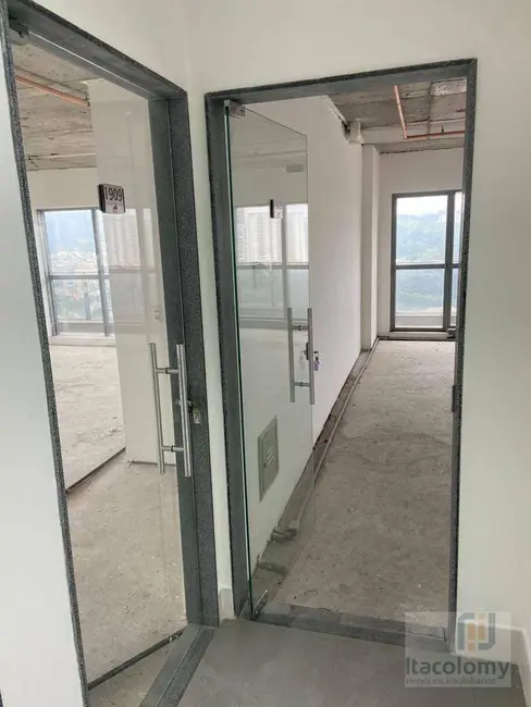 Foto 3 de Sala Comercial à venda, 54m2 em Empresarial 18 do Forte, Barueri - SP