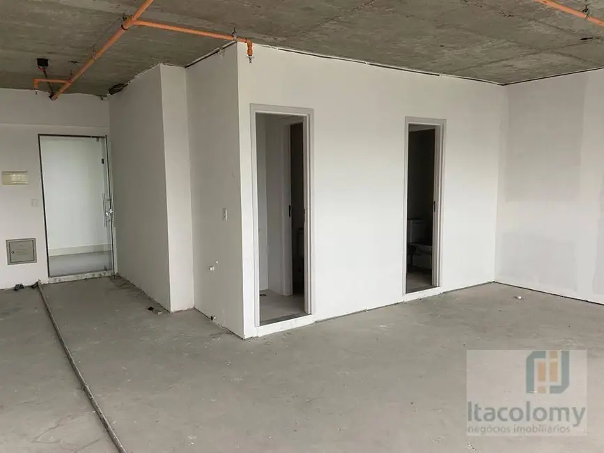 Foto 1 de Sala Comercial à venda, 54m2 em Empresarial 18 do Forte, Barueri - SP