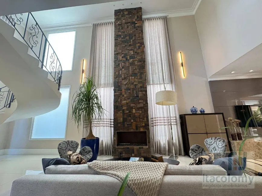 Casa de Condomínio com 3 quartos à venda, 478m2 em Tamboré, Barueri - SP - imagem 4 Foto 4 de Casa de Condomínio com 3 quartos à venda, 478m2 em Tamboré, Barueri - SP