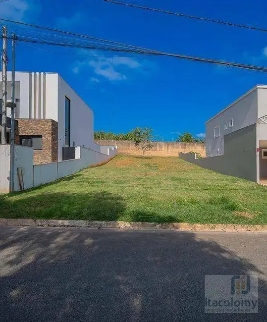 Foto 1 de Terreno / Lote à venda, 361m2 em Santana De Parnaiba - SP