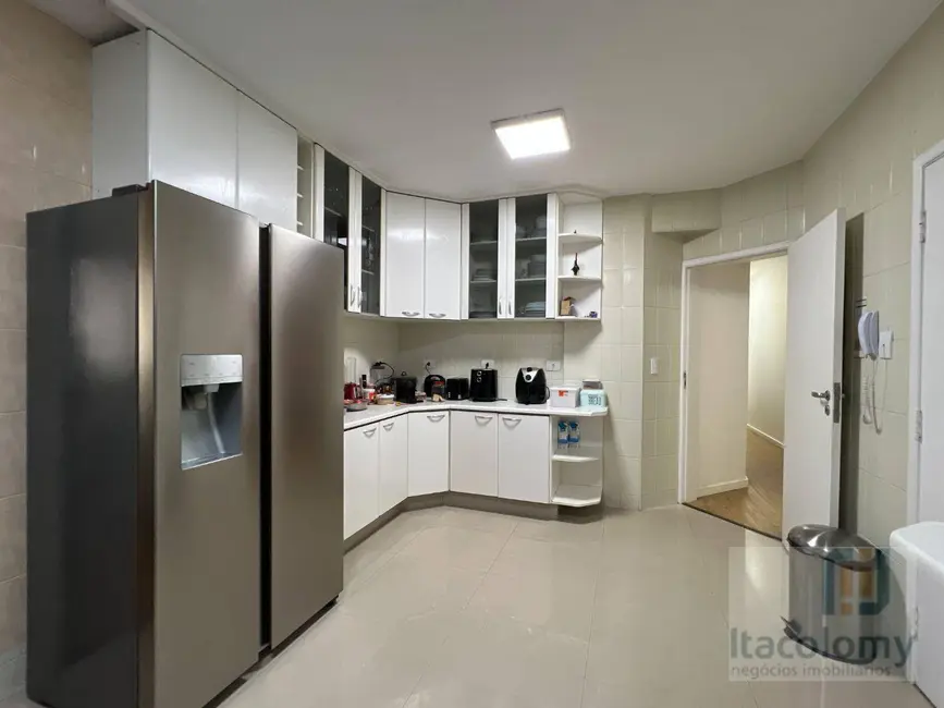 Apartamento com 3 quartos à venda, 162m2 em Alphaville Industrial, Barueri - SP - imagem 5 Foto 5 de Apartamento com 3 quartos à venda, 162m2 em Alphaville Industrial, Barueri - SP