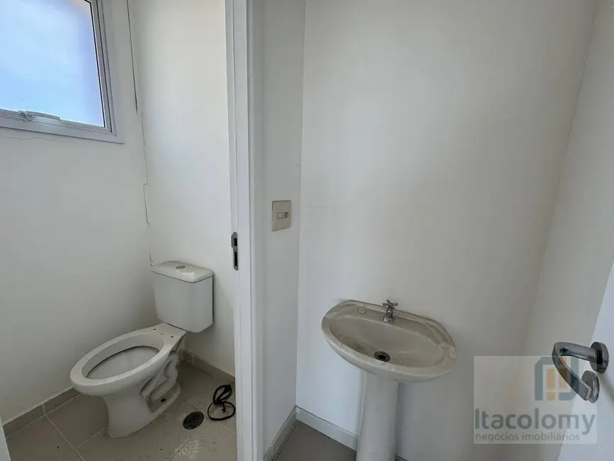 Sala Comercial para alugar, 51m2 em Alphaville Conde II, Barueri - SP - imagem 3 Foto 3 de Sala Comercial para alugar, 51m2 em Alphaville Conde II, Barueri - SP