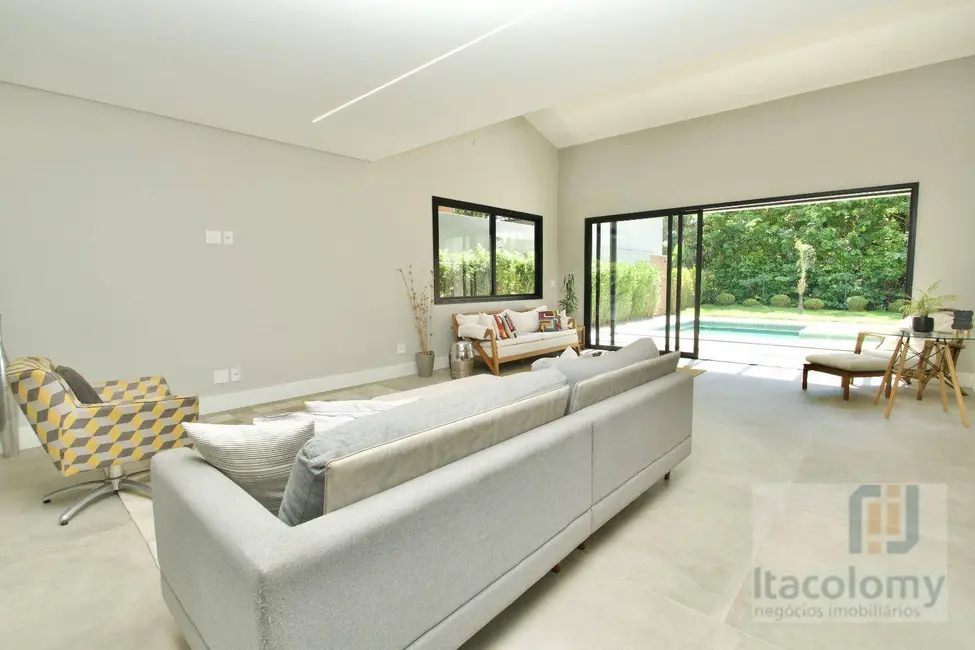 Casa de Condomínio com 3 quartos à venda, 374m2 em Santana De Parnaiba - SP - imagem 4 Foto 4 de Casa de Condomínio com 3 quartos à venda, 374m2 em Santana De Parnaiba - SP