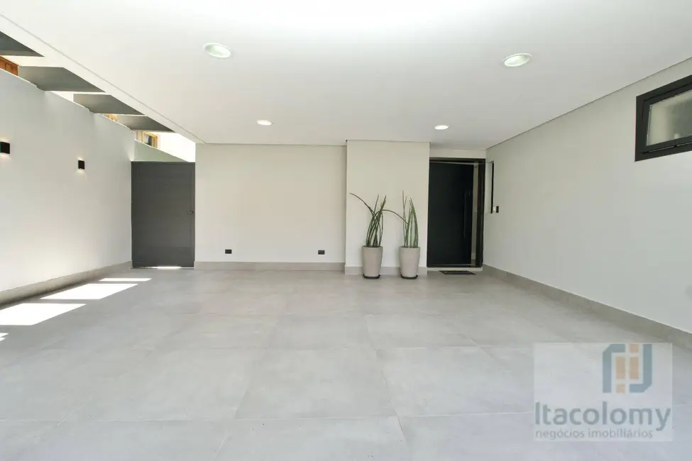 Casa de Condomínio com 3 quartos à venda, 374m2 em Santana De Parnaiba - SP - imagem 3 Foto 3 de Casa de Condomínio com 3 quartos à venda, 374m2 em Santana De Parnaiba - SP